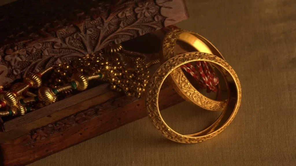 आज सोने की रेट में गिरावट